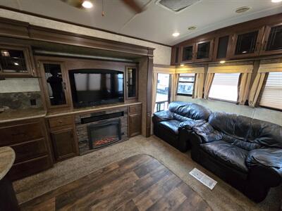 2016 Forest River Sierra 401FLX   - Photo 8 - Liberty, TX 77575