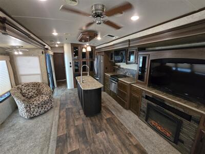 2016 Forest River Sierra 401FLX   - Photo 9 - Liberty, TX 77575