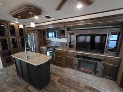 2016 Forest River Sierra 401FLX   - Photo 7 - Liberty, TX 77575