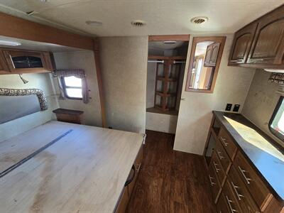 2014 Forest River Windjammer 3065WA   - Photo 6 - Liberty, TX 77575