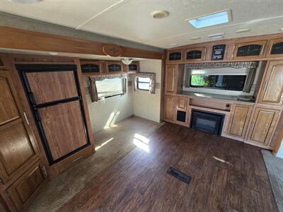 2014 Forest River Windjammer 3065WA   - Photo 4 - Liberty, TX 77575