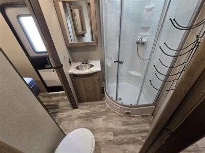 2022 Grand Design RV Imagine 3250BH - Photo 9 - Liberty, TX 77575