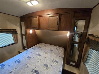 2015 Forest River Surveyor SC294QBLE   - Photo 9 - Liberty, TX 77575