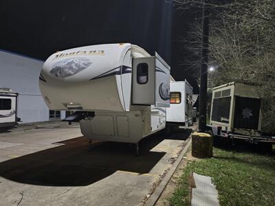 2012 Keystone Montana 295RKD   - Photo 12 - Liberty, TX 77575