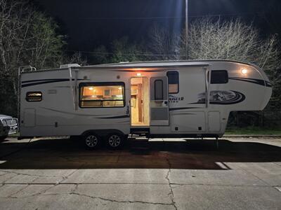 2012 Keystone Montana 295RKD   - Photo 14 - Liberty, TX 77575