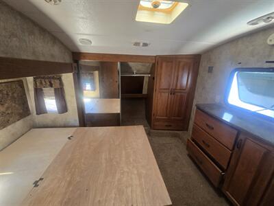 2012 Keystone Montana 295RKD   - Photo 6 - Liberty, TX 77575