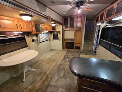 2012 Keystone Montana 295RKD   - Photo 17 - Liberty, TX 77575