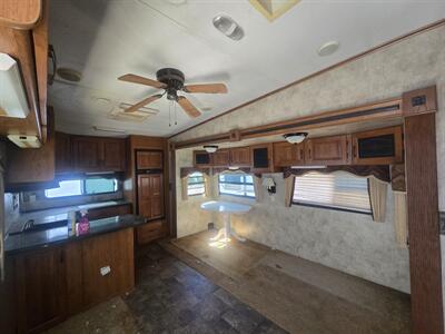2012 Keystone Montana 295RKD   - Photo 3 - Liberty, TX 77575