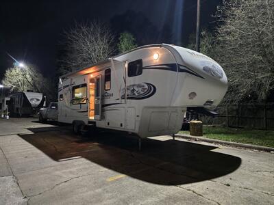 2012 Keystone Montana 295RKD   - Photo 10 - Liberty, TX 77575