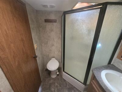 2012 Keystone Montana 295RKD   - Photo 5 - Liberty, TX 77575