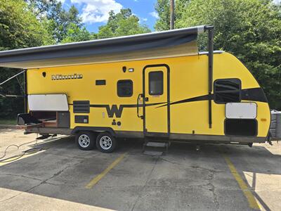 2015 Winnebago Minnie 2201DS