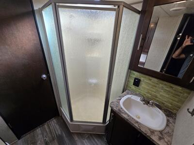 2015 Forest River Grey Wolf 26RL   - Photo 9 - Liberty, TX 77575