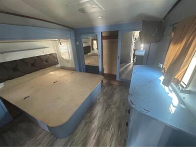 2014 Open Range 427BHS   - Photo 11 - Liberty, TX 77575