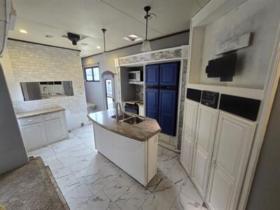 2014 Open Range 427BHS   - Photo 4 - Liberty, TX 77575