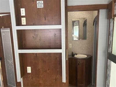 2014 Open Range 427BHS   - Photo 14 - Liberty, TX 77575