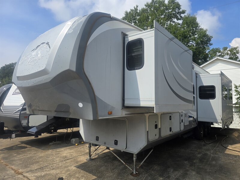 2014 Open Range 427BHS  