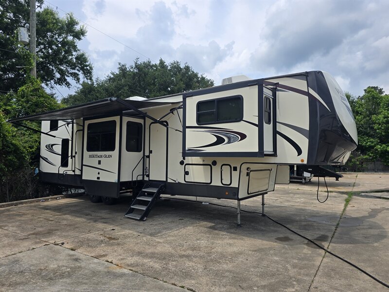 2020 Forest River Wildwood Heritage Glen 378FL  