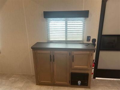 2023 Forest River Timberwolf 36FBOP   - Photo 11 - Liberty, TX 77575