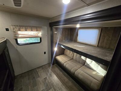 2019 Palomino Puma 31-BHSS   - Photo 17 - Liberty, TX 77575