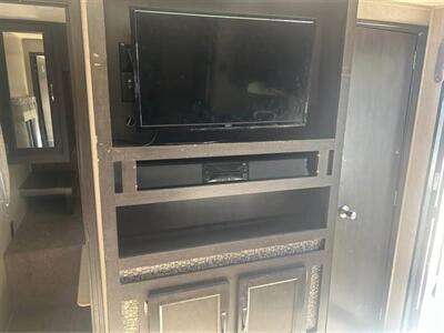 2019 Palomino Puma 31-BHSS   - Photo 2 - Liberty, TX 77575