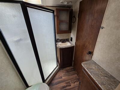 2014 Forest River Wildwood 356QB   - Photo 8 - Liberty, TX 77575