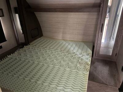 2021 Forest River Wildwood 282QBXL   - Photo 3 - Liberty, TX 77575