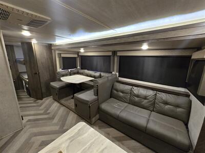 2021 Forest River Wildwood 282QBXL   - Photo 16 - Liberty, TX 77575