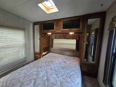 2014 Keystone Sprinter 333FWRLS   - Photo 10 - Liberty, TX 77575