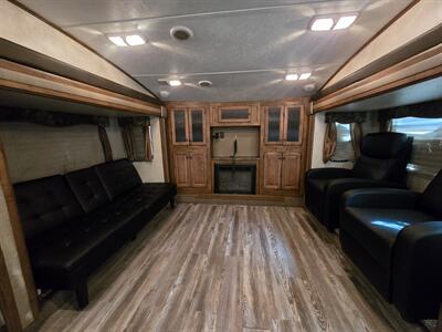 2014 Keystone Sprinter 333FWRLS   - Photo 6 - Liberty, TX 77575