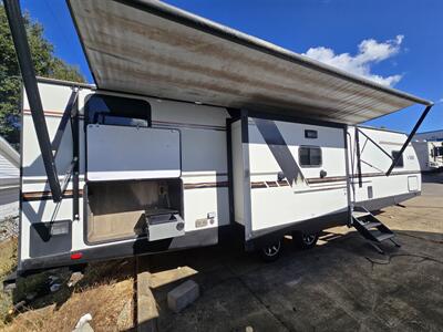 2019 Forest River Vibe 31 BH   - Photo 2 - Liberty, TX 77575