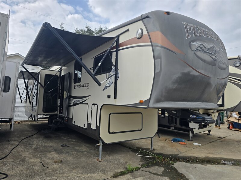 2013 Jayco Pinnacal 36REQS  