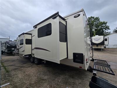 2018 Palomino Columbus F386FK - Photo 5 - Liberty, TX 77575