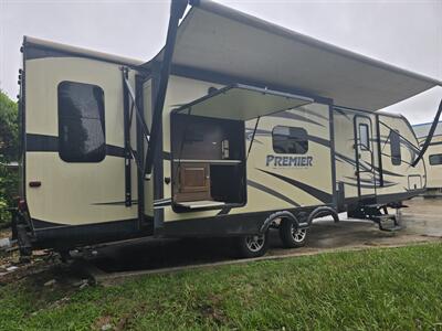 2017 Keystone Premeir 30RIPR - Photo 3 - Liberty, TX 77575