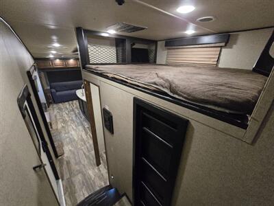 2018 Grand Design RV Reflection 367BHS - Photo 8 - Liberty, TX 77575