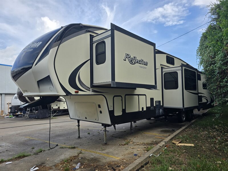 2018 Grand Design RV Reflection 367BHS  