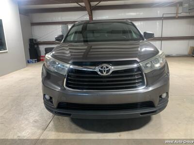 2016 Toyota Highlander XLE   - Photo 7 - Santa Fe, NM 87507