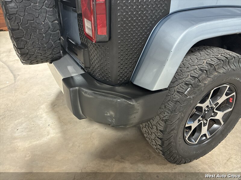 2012 Jeep Wrangler Unlimited Sahara - Photo 8