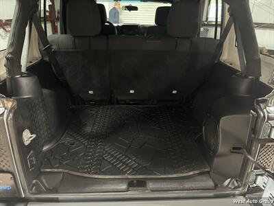 2012 Jeep Wrangler Unlimited Sahara - Photo 14 - Santa Fe, NM 87507