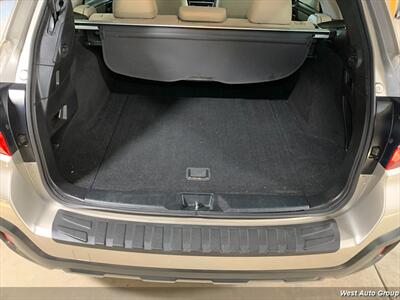 2018 Subaru Outback 2.5i Premium   - Photo 12 - Santa Fe, NM 87507