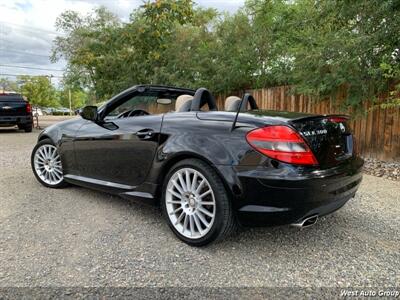 2011 Mercedes-Benz SLK 300  300 - Photo 12 - Santa Fe, NM 87507