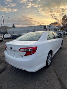 2013 Toyota Camry Hybrid HYBRID   - Photo 6 - Detroit, MI 48212