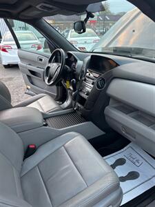 2013 Honda Pilot EXLN   - Photo 10 - Detroit, MI 48212