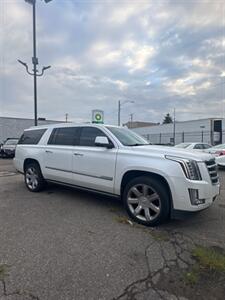 2017 Cadillac Escalade ESV ESV PREMIUM LUXURY   - Photo 2 - Detroit, MI 48212