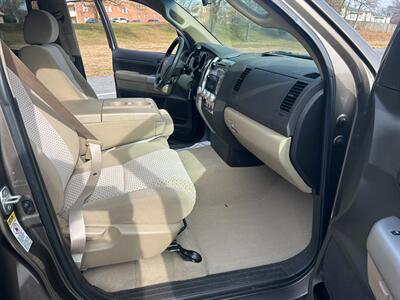 2009 Toyota Tundra SR5 - Photo 13 - Winchester, VA 22601