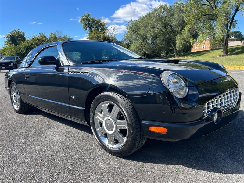 2004 Ford Thunderbird Deluxe - Photo 1 - Winchester, VA 22601
