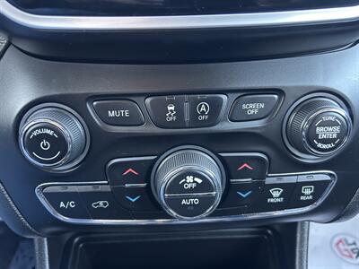 2019 Jeep Cherokee Limited - Photo 24 - Winchester, VA 22601