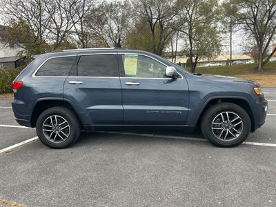 2019 Jeep Grand Cherokee Limited   - Photo 2 - Winchester, VA 22601