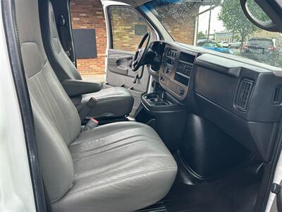 2013 Chevrolet Express 2500   - Photo 13 - Winchester, VA 22601