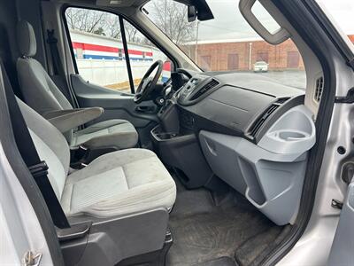 2015 Ford Transit 250   - Photo 10 - Winchester, VA 22601