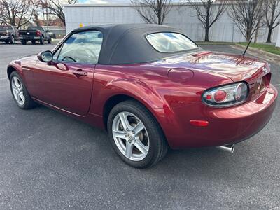 2006 Mazda MX-5 Miata Touring   - Photo 5 - Winchester, VA 22601